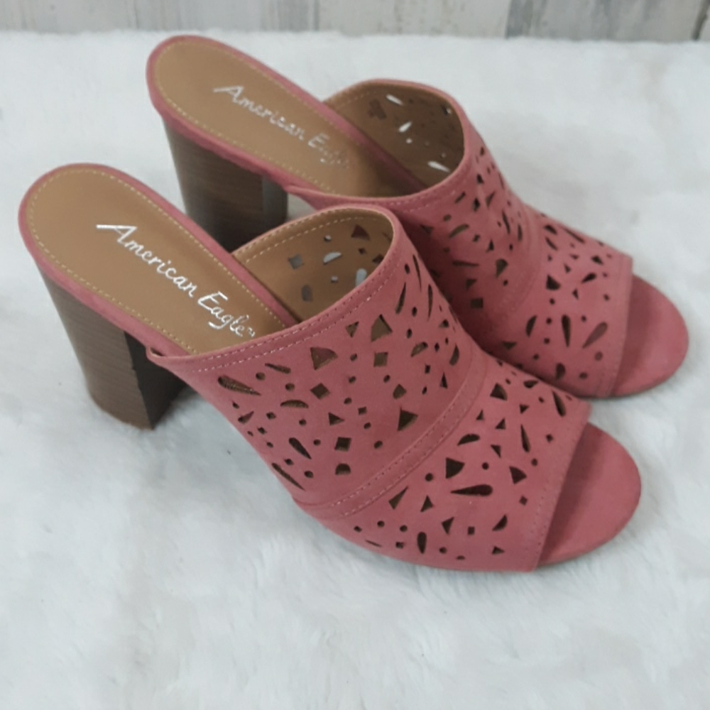 American Eagle Dusty Rose Pink Heels Sandals